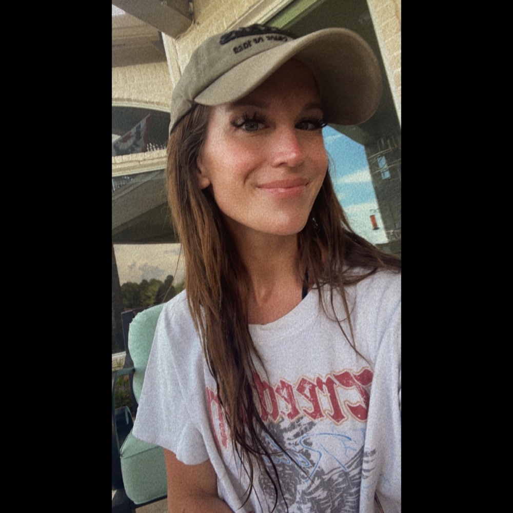 Meet your Posher, Lauren